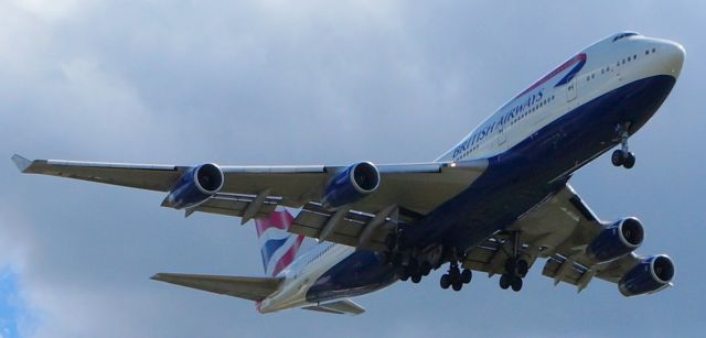 BOEING 747-8 — - 11th AUGUST 2013  Hatton X  EGLL  next to runway @ LONDON Heathrow