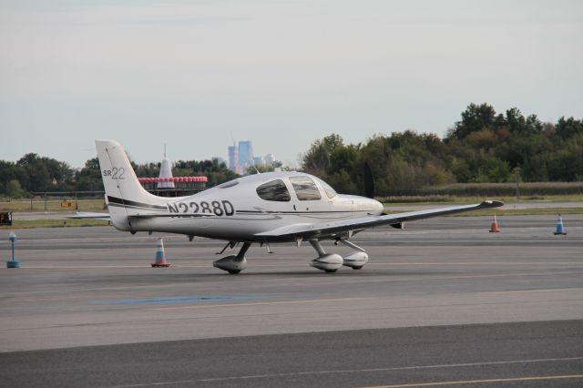 Cirrus SR-20 (N2288D)