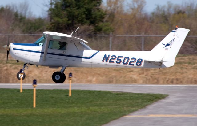 Cessna 152 (N25028)