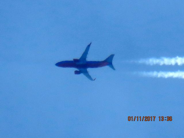 BOEING 737-300 (N619SW)