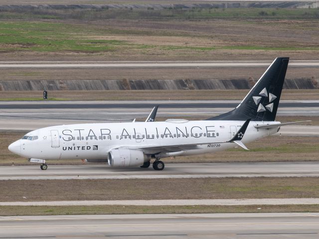 Boeing 737-700 (N13720) - 2/15/2020