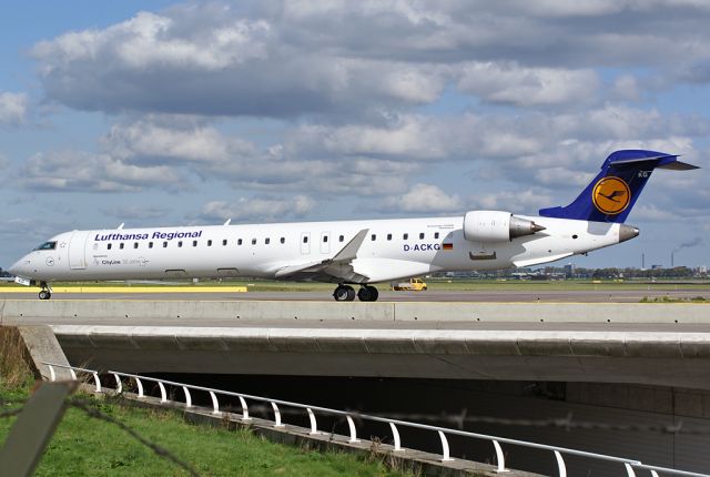 Canadair Regional Jet CRJ-900 (D-ACKG)