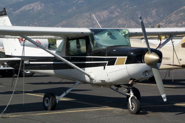 Cessna 152 (N49123) - Cute ol" Cessna for your GA pilot.