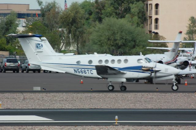 Beechcraft Super King Air 200 (N566TC)