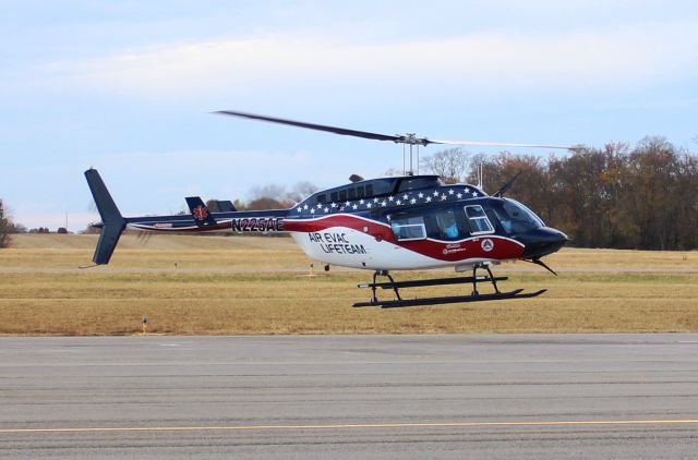 N225AE — - A Bell 206L-1 Longranger II belonging to the Air Evac Lifeteam, preparing to touchdown at Huntsville Executive Airport, Meridianville, AL - November 22, 2016.