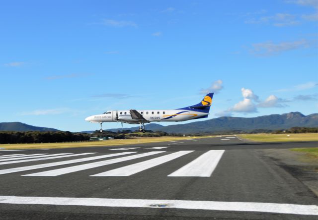 Fairchild Dornier SA-227DC Metro (VH-SWV) - Sharp Airlines metro landing RWY 32 at Flinders Island, Aug 2022