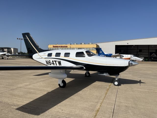 Piper Malibu Mirage (N64TW)
