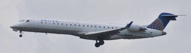 Canadair Regional Jet CRJ-700 (N743SK)