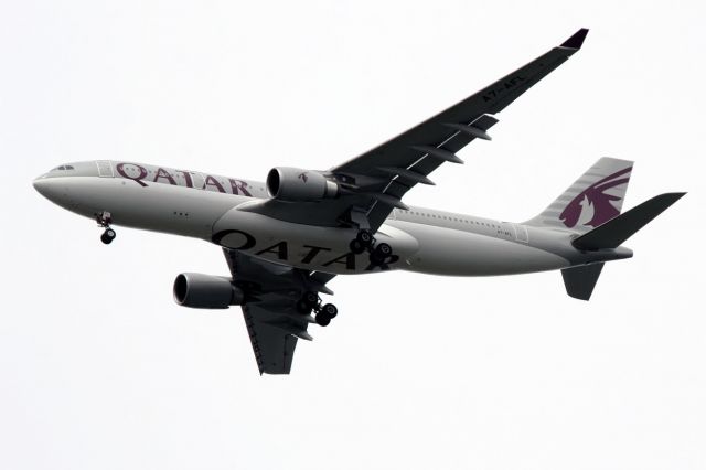 Airbus A330-300 (A7-AFL)