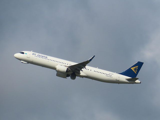 Airbus A321 (P4-KGB) - I took this picture on Jul 30, 2021.br /KZR2224/30 NRT-ALA