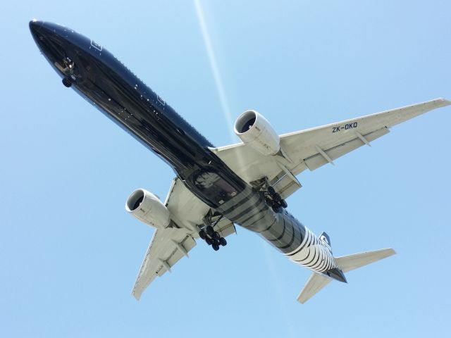 BOEING 777-300ER (ZK-OKQ) - ANZ 77W in All Blacks colors. 