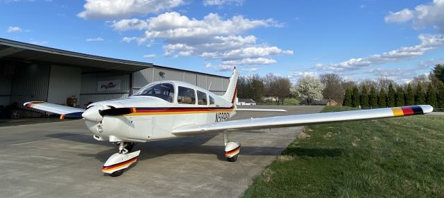 Piper Cherokee (N5898V)