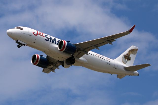 Airbus A320 (CC-DII)