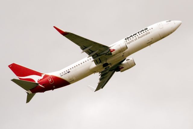 Boeing 737-800 (VH-VXN) - Getting airborne off runway 23. Friday 1st February 2013.