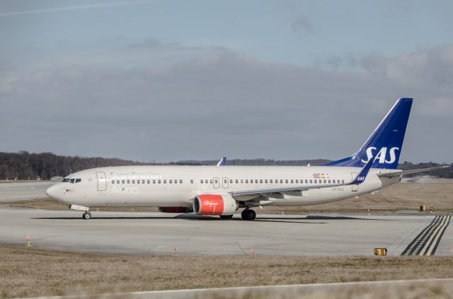 Boeing 737-800 (LN-RGG)