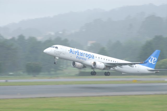 Embraer ERJ-190 (EC-LFZ) - EC-LFZ TakeOff From LEVX To LEMD. 19-06-2021