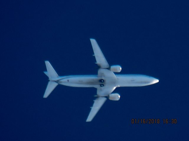 BOEING 737-400 (N279AD)