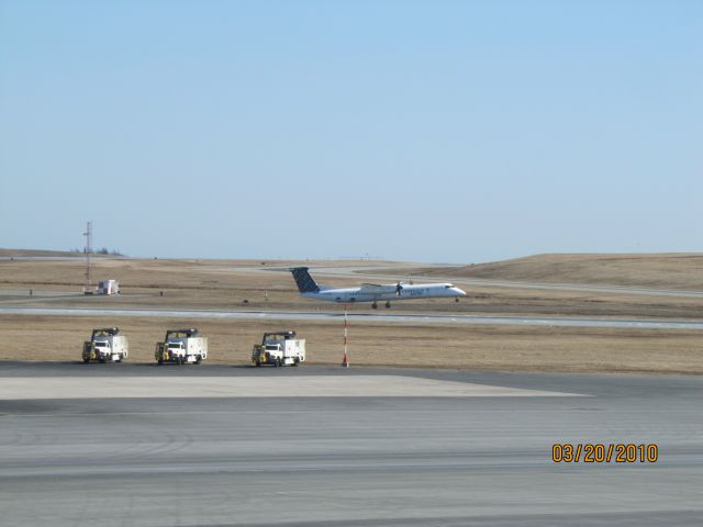 de Havilland Dash 8-400 (C-GLQB) - Touching down at Halifax Airport NS...March 20,2010