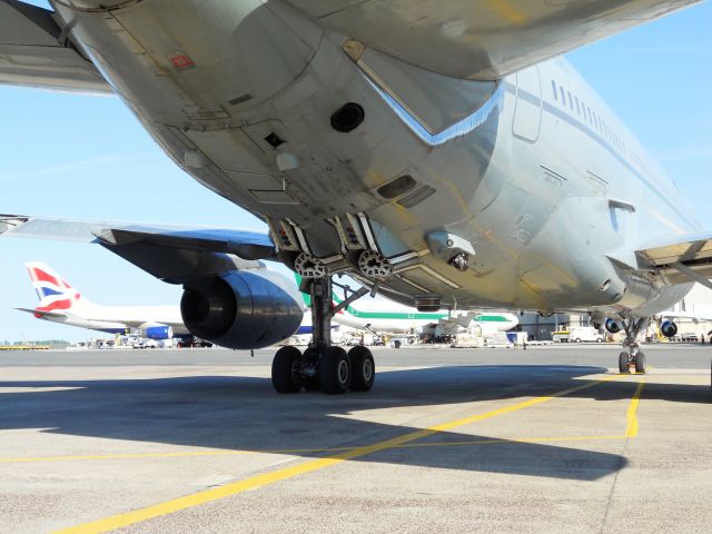 Lockheed L-1011 TriStar (ZD953)