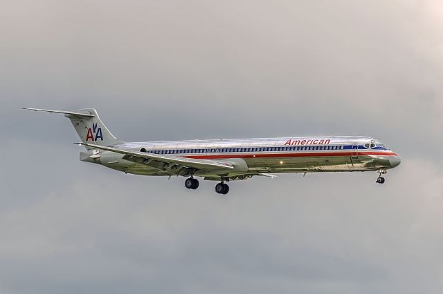 McDonnell Douglas MD-80 (N979TW)