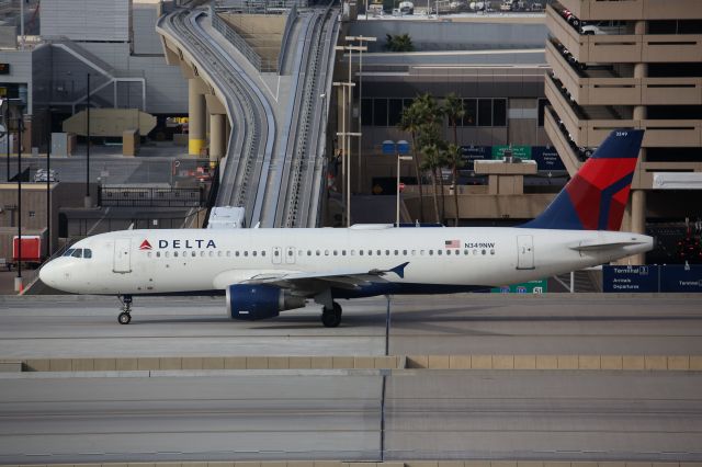 Airbus A320 (N349NW)