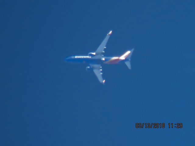 Boeing 737-800 (N8673F)