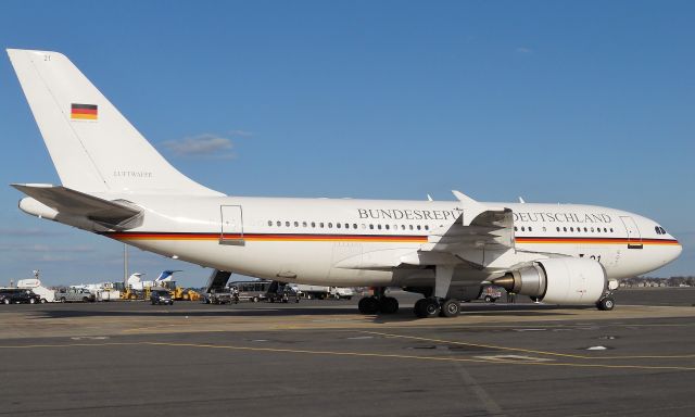 Airbus A310 —