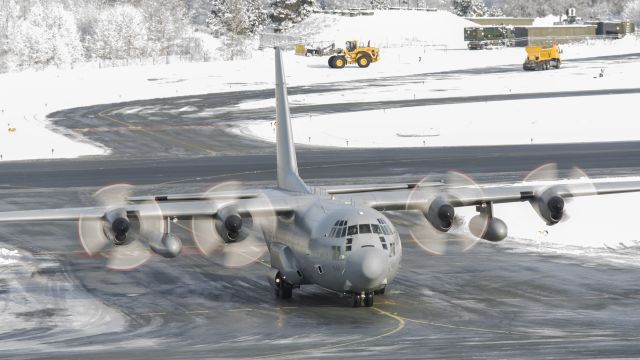 Lockheed C-130 Hercules (N848)