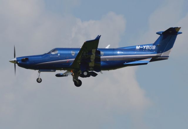 Pilatus PC-12 (M-YBUB)