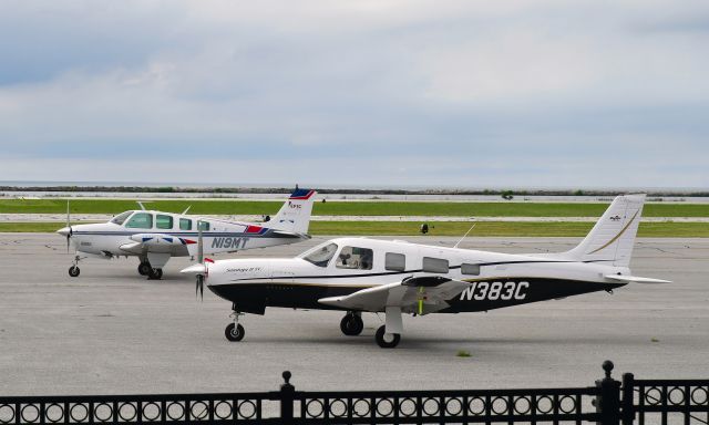 Piper Saratoga/Lance (N383C) - Piper Piper Saratoga PA-32R-301T N383C in Cleveland Burke Lakefront 