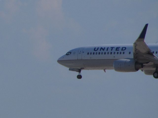 Boeing 737-900 (N26215)