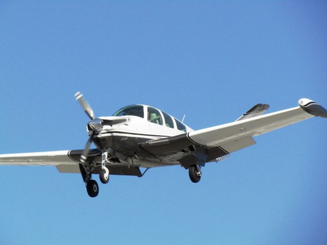 Beechcraft 35 Bonanza (N38065) - Landing RWY 24