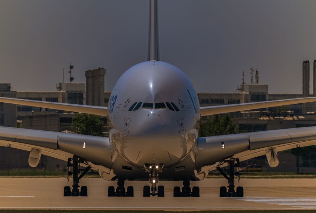 Airbus A380-800 (D-AIMG)