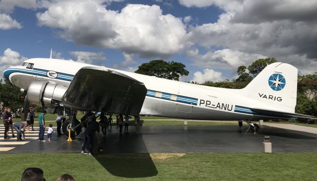 Douglas DC-3 (PP-ANU)