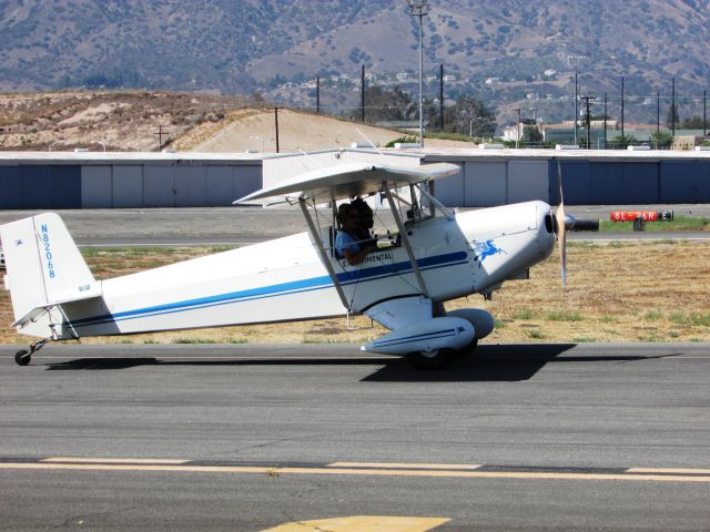 Experimental  (N8206B) - Taxiing to RWY 26L