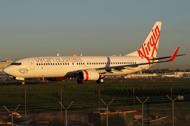 Boeing 737-800 (VH-YIH)