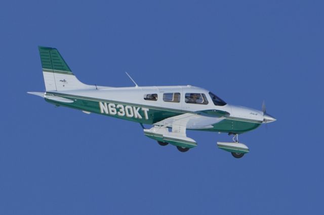 Piper Cherokee (N630KT)