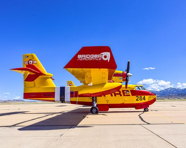 Canadair CL-415 SuperScooper (N419BT) - KIGM Ramp