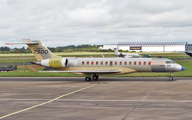 BOMBARDIER BD-700 Global 7500 (C-GLBG) - global 7500 c-glbg arriving in shannon 18/8/18.