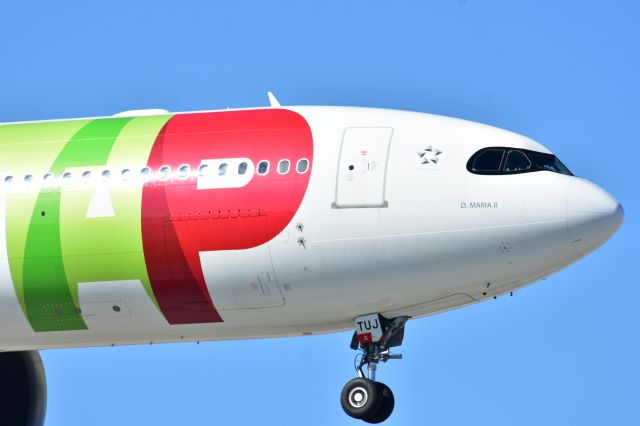 Airbus A330-900 (CS-TUJ)