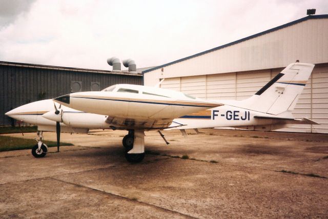 Cessna 310 (F-GEJI) - Seen here in Jun-91.br /br /Registration cancelled 7-Jul-95.