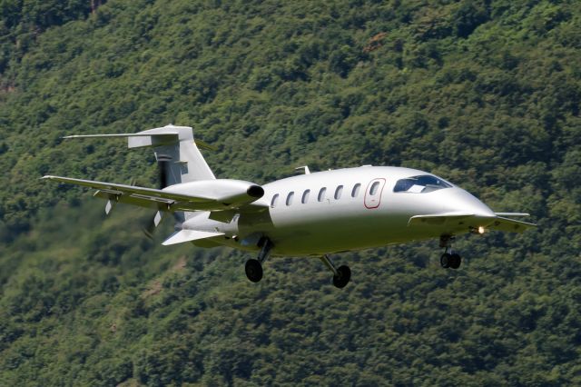 Piaggio P.180 Avanti (I-FXRI)