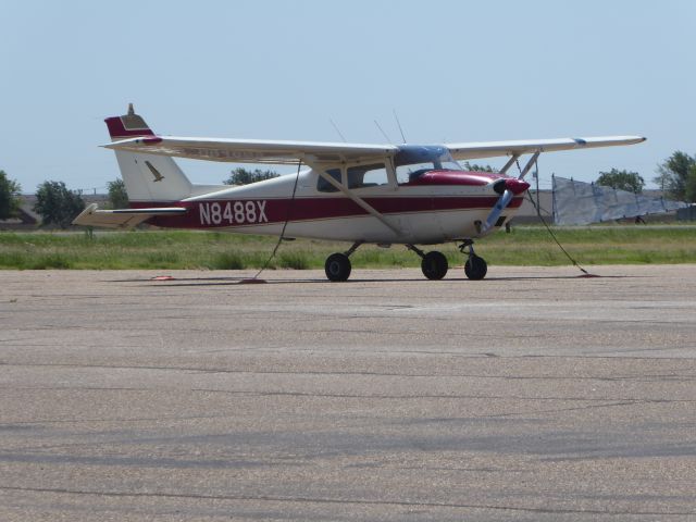 Cessna Skyhawk (N8488X)