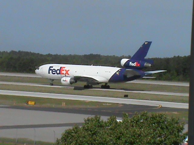 McDonnell Douglas DC-10 (N567FE)