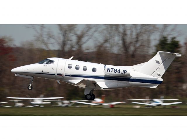 Embraer Phenom 100 (N784JP) - Take off runway 26. The aircraft is managed by CFM Corporate Flight Management   a rel=nofollow href=http://www.flycfm.comwww.flycfm.com/a