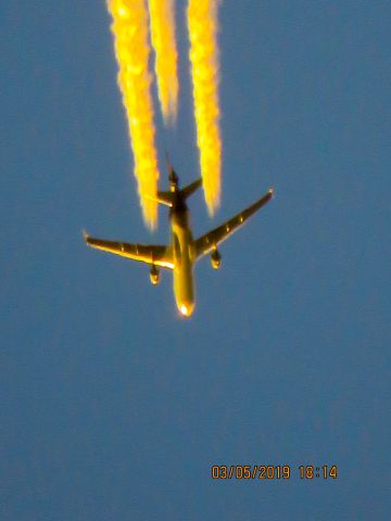 Boeing MD-11 (N288UP)