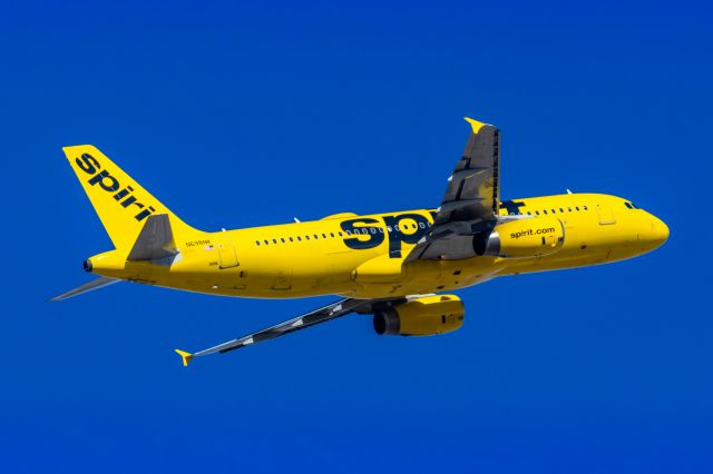 Airbus A320 (N698NK) - A Spirit Airlines A320 taking off from PHX on 2/11/23 during the Super Bowl rush. Taken with a Canon R7 and Canon EF 100-400 II L lens.