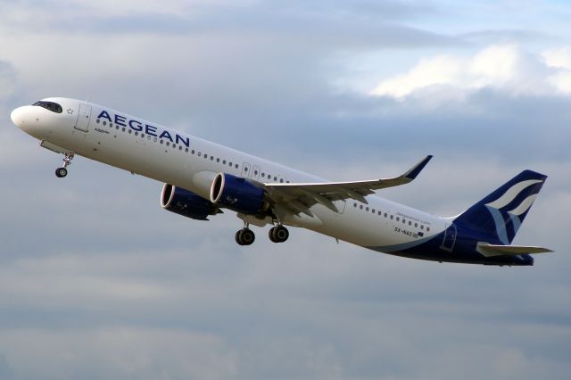 Airbus A321neo (SX-NAO) - Airborne off rwy 27R on 20-Jul-24 operating flight AEE603 to LGAV.