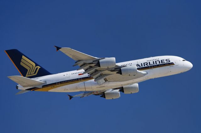 9V-SKG — - A Singapore Airlines operated Airbus A380-841 super jumbo takes to the skies after departure from the Los Angeles International Airport, LAX, Westchester, Los Angeles, California