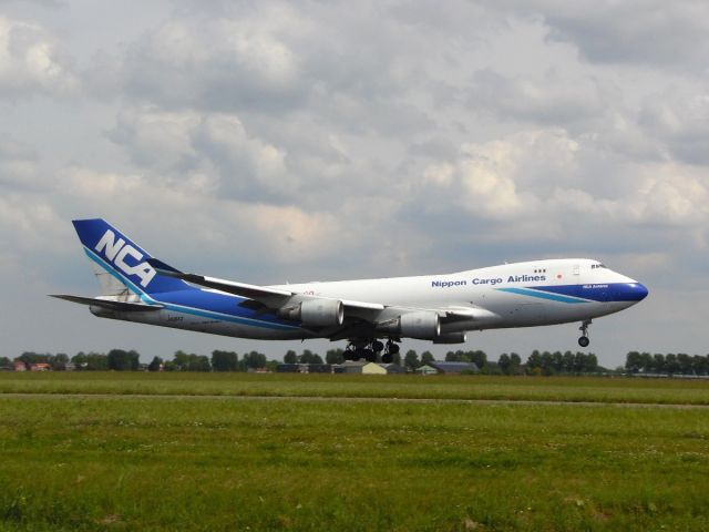 Boeing 747-400 (JA06KZ)